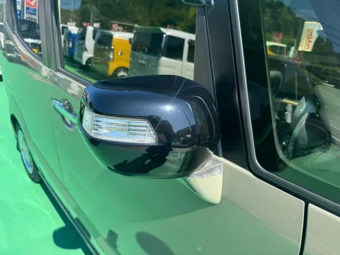 Honda N-BOX Slash