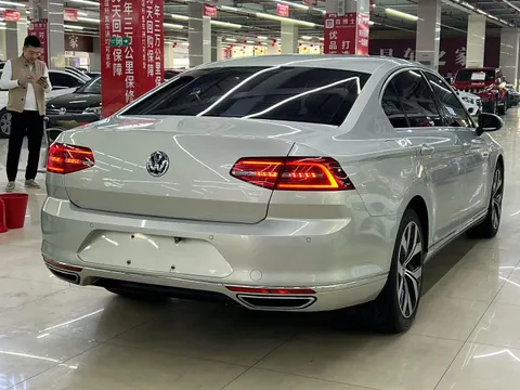 Volkswagen Magotan