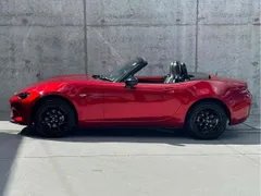 Mazda MX-5 (Roadster)