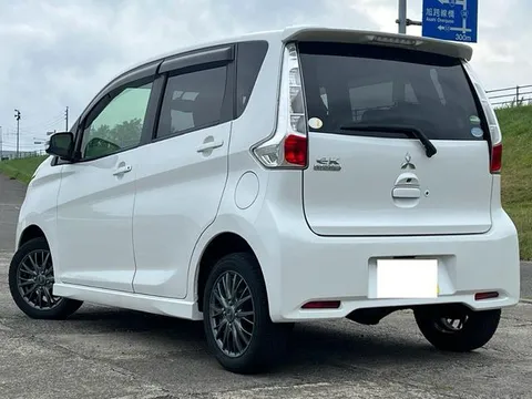 Mitsubishi eK Custom