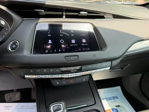 Cadillac XT4