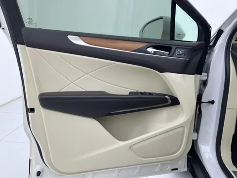 Lincoln MKC