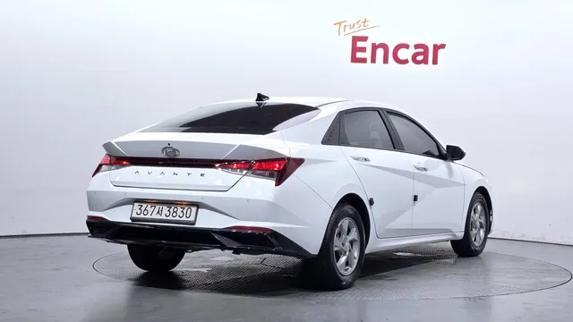 Hyundai Elantra (Avante)