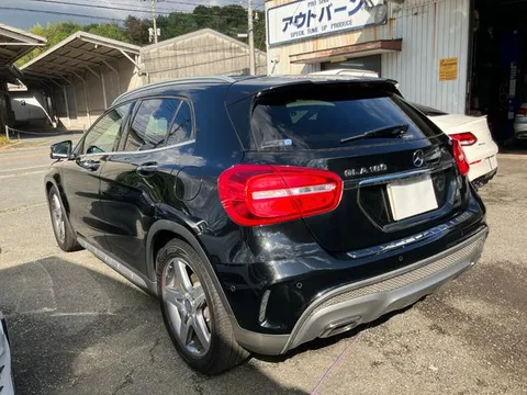 Mercedes-Benz GLA-Class