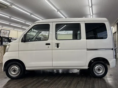 Toyota Pixis Van
