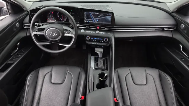 Hyundai Elantra (Avante)