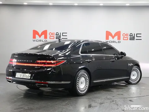 Genesis G90