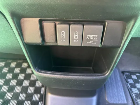 Honda N-BOX Slash