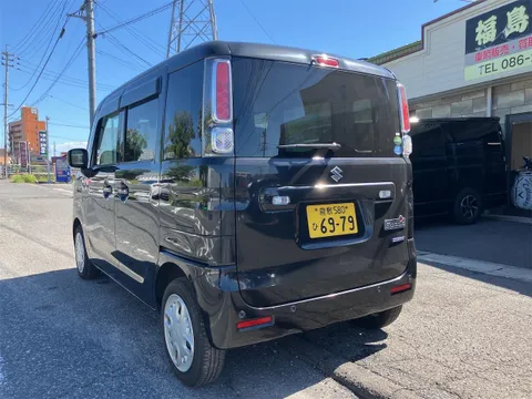 Suzuki Spacia