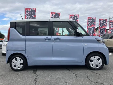 Mitsubishi eK Space