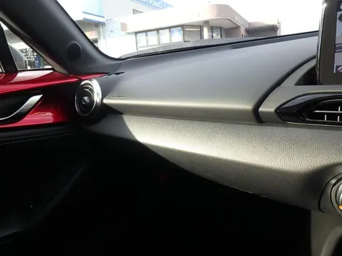 Mazda MX-5 (Roadster)