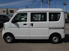 Mitsubishi Minicab Van
