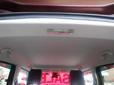 Honda N-BOX Slash