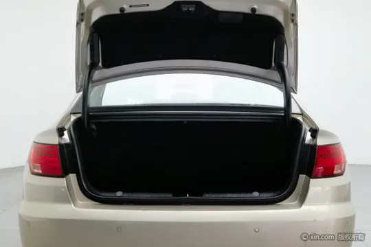 Geely Emgrand GL
