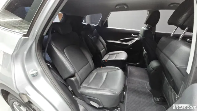Hyundai Grand Santa Fe (Maxcruz)