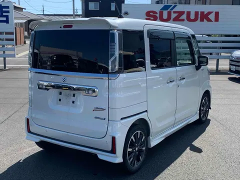 Suzuki Spacia Custom