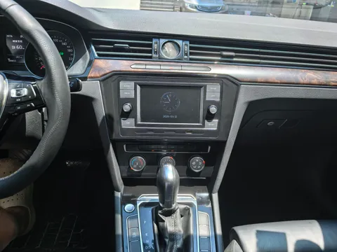 Volkswagen Magotan