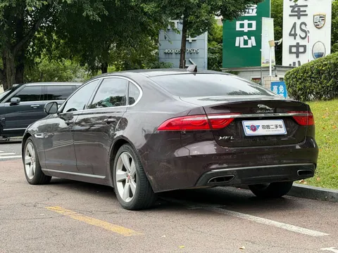 Jaguar XFL