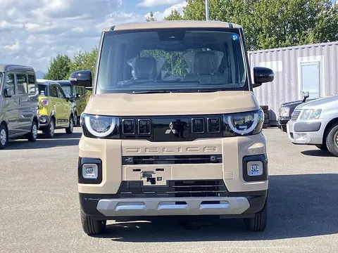Mitsubishi Delica Mini