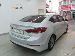 Hyundai Elantra (Avante)