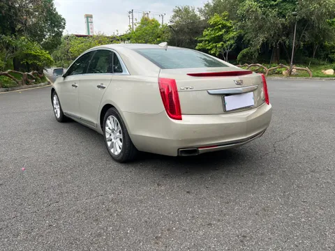 Cadillac XTS