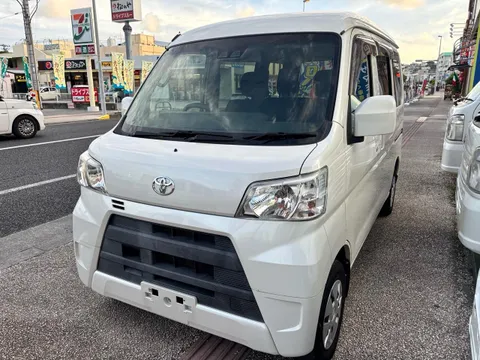 Toyota Pixis Van