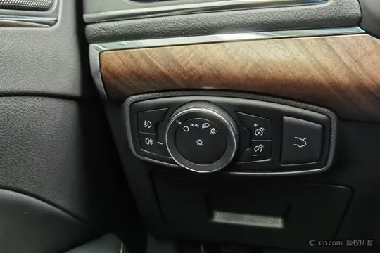 Ford Taurus