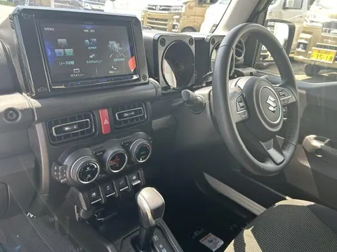 Suzuki Jimny Sierra