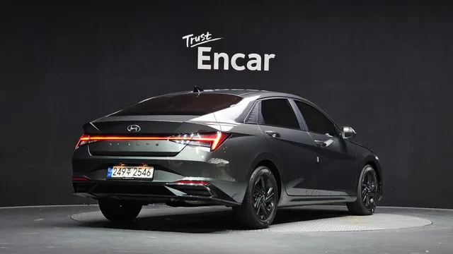 Hyundai Elantra (Avante)