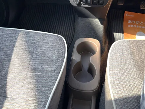Daihatsu Mira Tocot