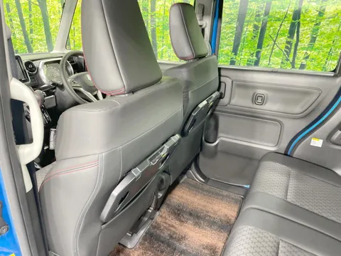 Suzuki Spacia Custom
