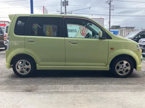 Nissan Otti