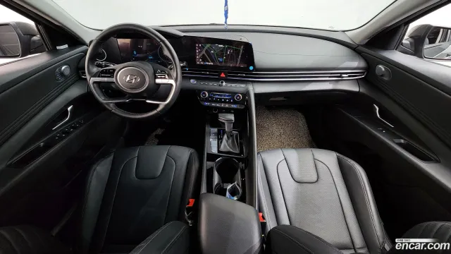 Hyundai Elantra (Avante)