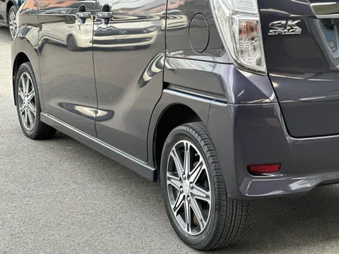 Mitsubishi eK Space Custom
