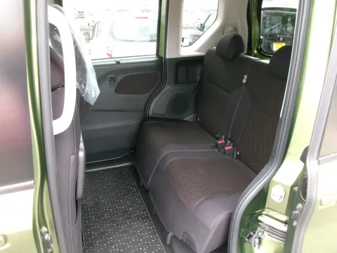 Mitsubishi eK X Space
