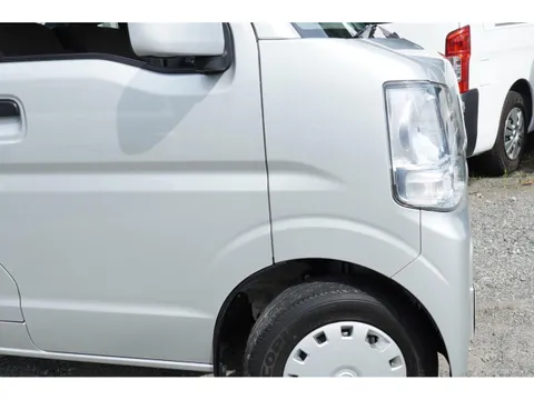 Nissan Clipper