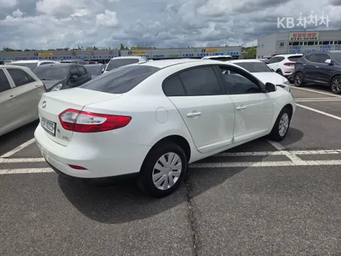 Renault SM3