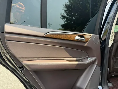 Mercedes-Benz Mercedes-Benz GLS