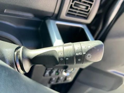Toyota Pixis Mega