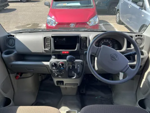 Nissan Clipper