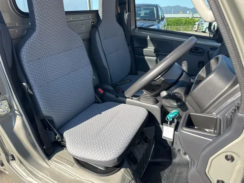 Nissan Clipper Truck