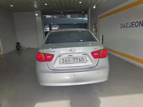 Hyundai Elantra (Avante)