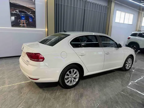 Volkswagen Lavida
