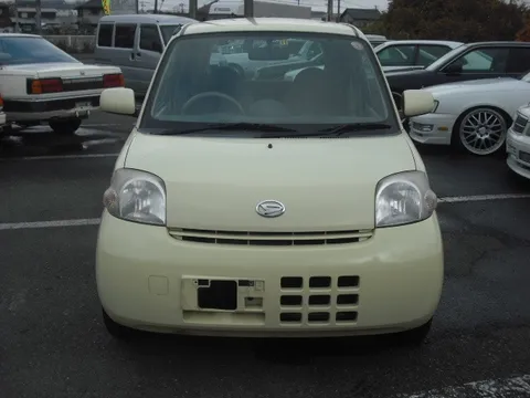 Daihatsu Esse