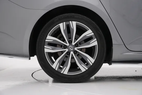 Renault Talisman (SM6)