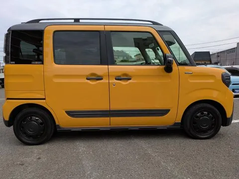Suzuki Spacia Gear