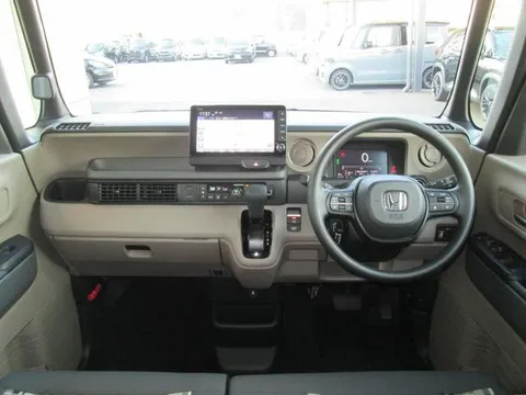 Honda N-BOX Joy