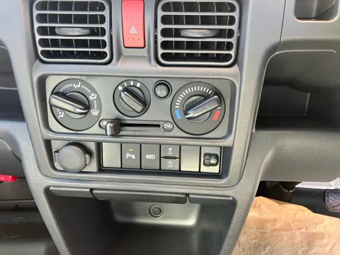 Mitsubishi Minicab Truck