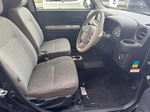 Daihatsu Mira Tocot