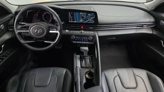 Hyundai Elantra (Avante)